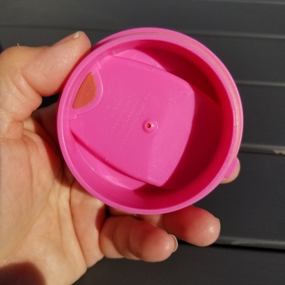 Lily Pulizer travel mug - Picture 8 of 8